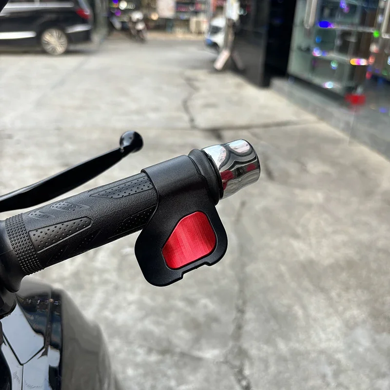 Fit For Triumph Scrambler400 X Speed400 Scrambler 400X Speed 400 Motorcycle Clip Labor Saver Accelerator Handlebar Grip Booster
