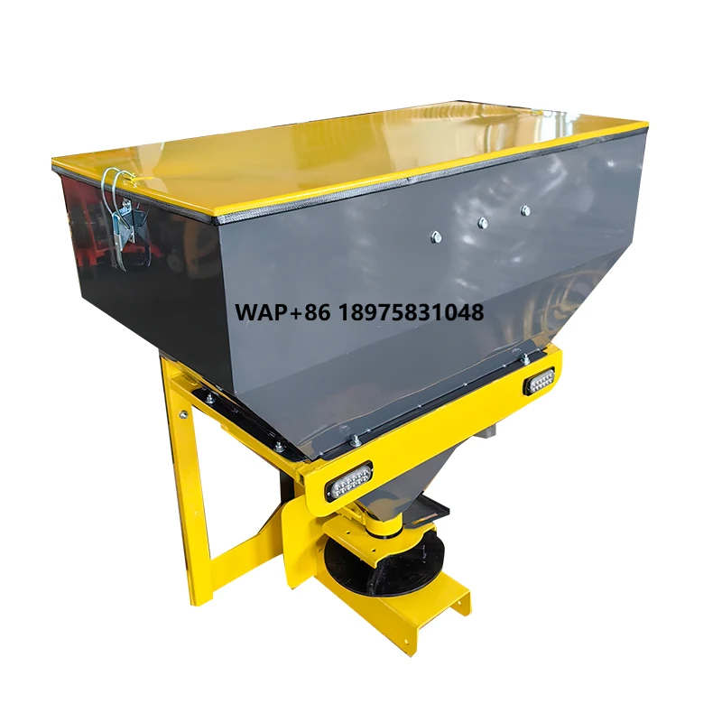 Car-mounted road salt spreader snowmelt and fertilizer spreader - the right snow plow