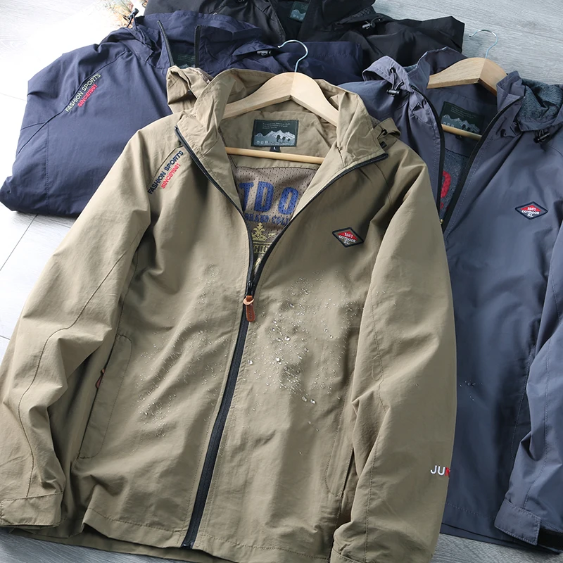 

Профессиональная мужская уличная водонепроницаемая дышащая куртка: новая весенняя легкая модель с капюшоном, модная городская свободная посадка