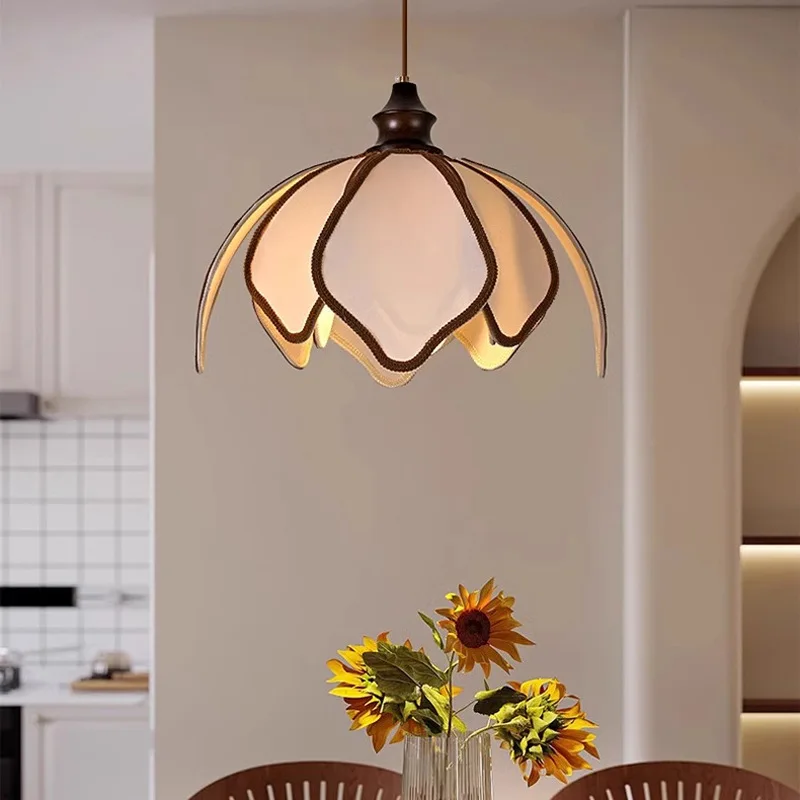 The Retro Dining Room Chandelier for The Living Room Bedroom Study and Wardrobe Fabric Petal Pendant Lamp