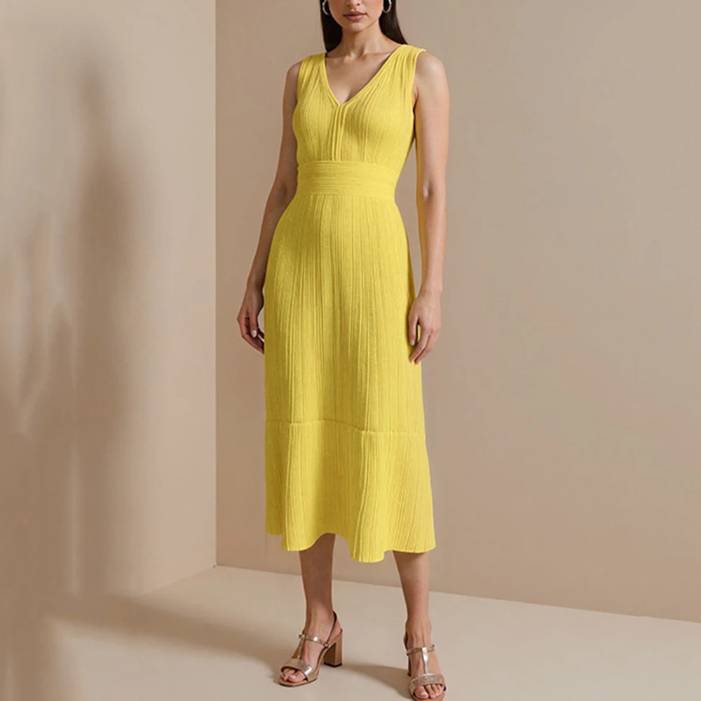 

Premium Quality Bright Yellow V-Neck Sleeveless Vertical Stripe Pleated Slim Fit Knitted Dress for Commuting And Dates Elegant