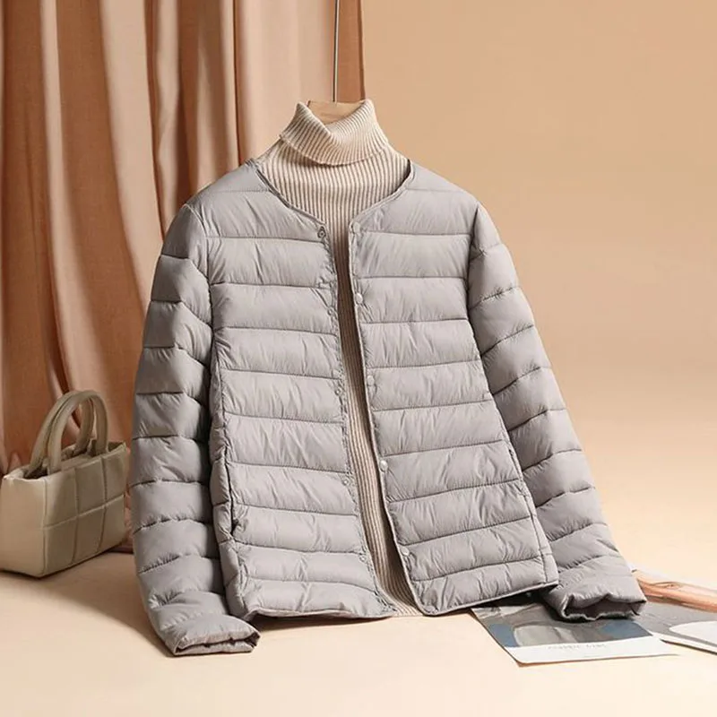 Winter Parka 2025, Neue Frauen Jacken Langarm Casual Ultra Leichte Daunen Baumwolle Warme Mantel Weibliche Wasserdichte Outwear