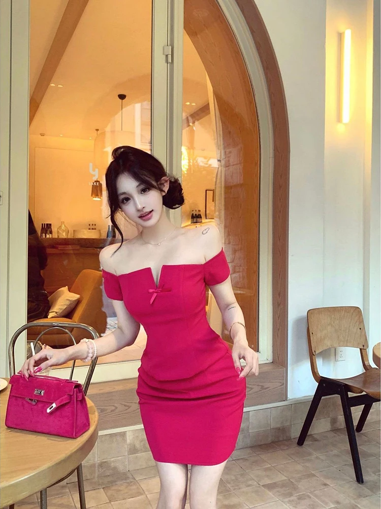 

Summer temperament commuting two-piece set women rose red bow off shoulder short sleeved T-shirt high waist short skirt