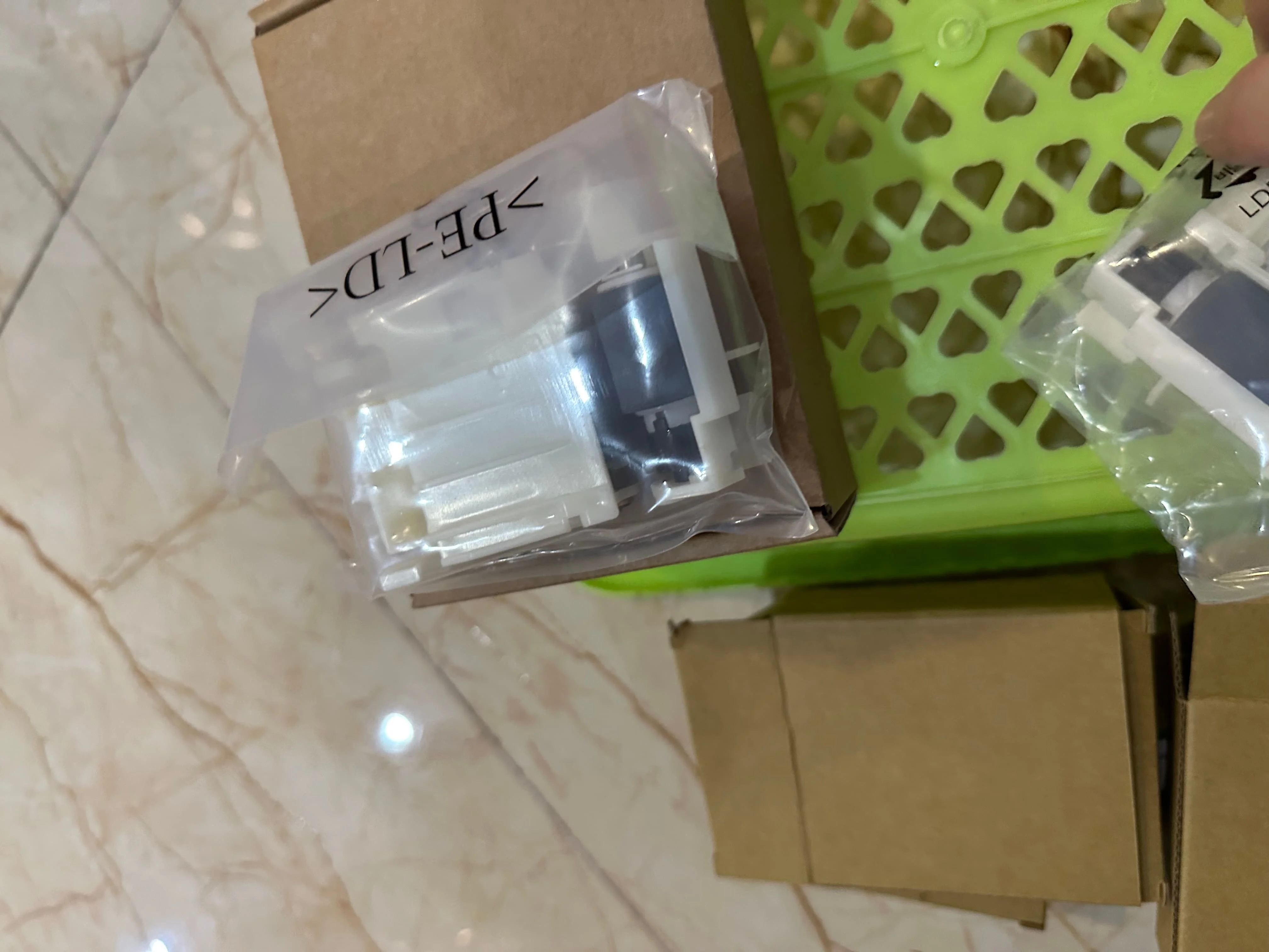 

5X Pickup Roller Kit for EPSON WF C529R C579R C5210 C5290 C5299 C5710 C5790 M5298 M5299 M5799 ET-8700