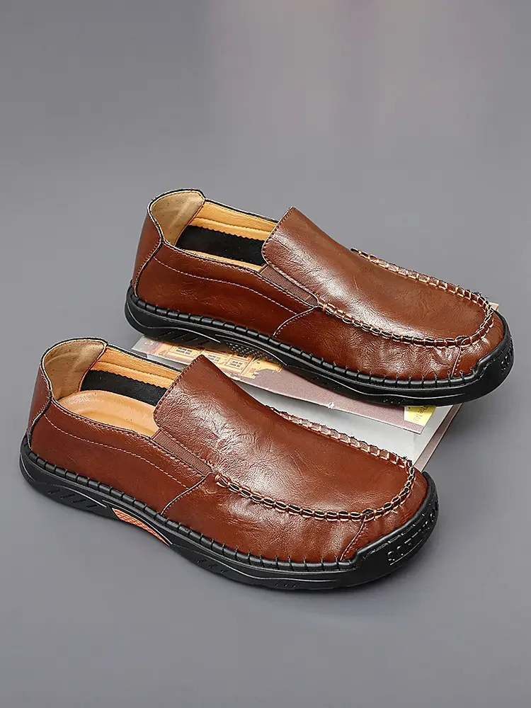 Sapato de couro para slip-on masculino, sola macia, antiderrapante, feito à mão, casual, trabalho, preguiçoso, novo, primavera, outono, tamanho grande, 2024