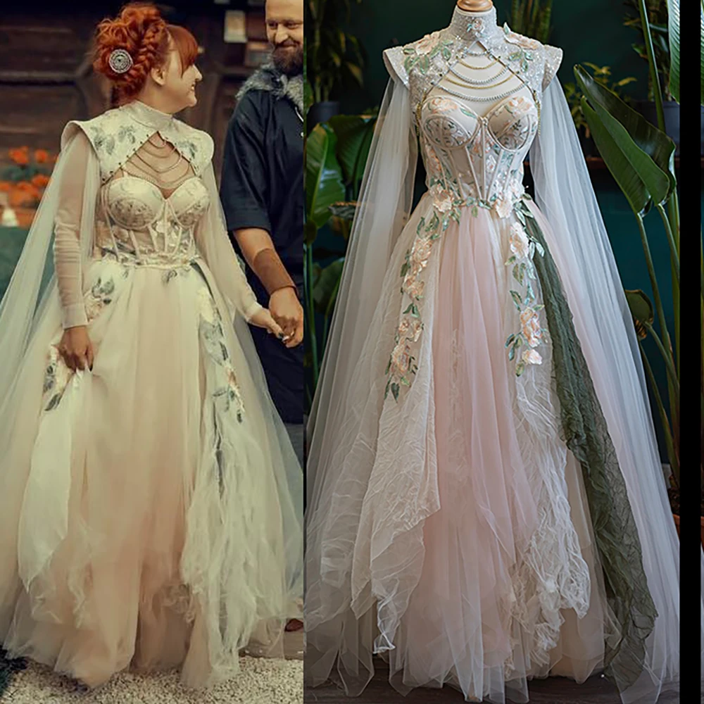 

Long Sleeves Embroidery Floral Evening Dress With Detachable Cape Pink Tulle Wings Corset Beads Chains Fairytale Cosplay Gowns