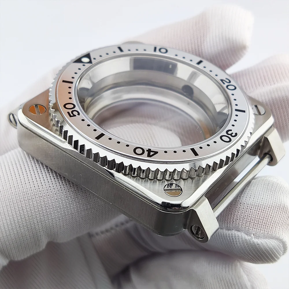 Cassa quadrata da 42 mm Custodia NH35 Custodia resistente all'acqua in vetro zaffiro adatta al quadrante da 28,5 mm Custodia con movimento NH35 NH36