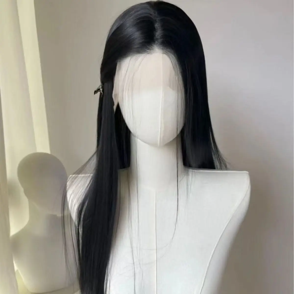 

24-inch 180% density straight wig 13x4 front lace wig, heat-resistant synthetic fiber soft pre-plucked hairline suitable for bot