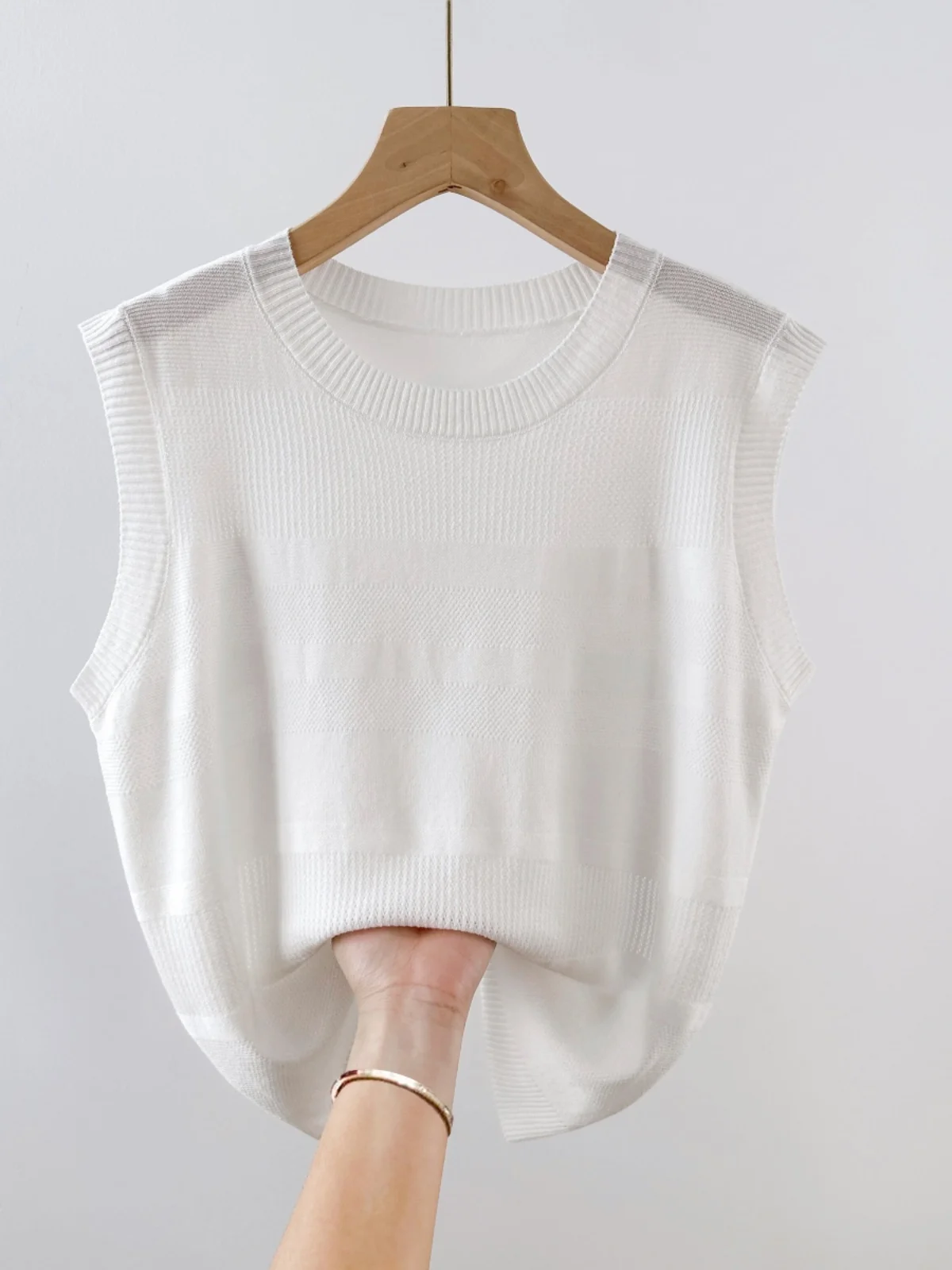 Ladies Summer Ice Silk Hollow out Base Tank Top Loose Fit Thin Sle Svel Pure Color Boting Vest Daily Commute Sle