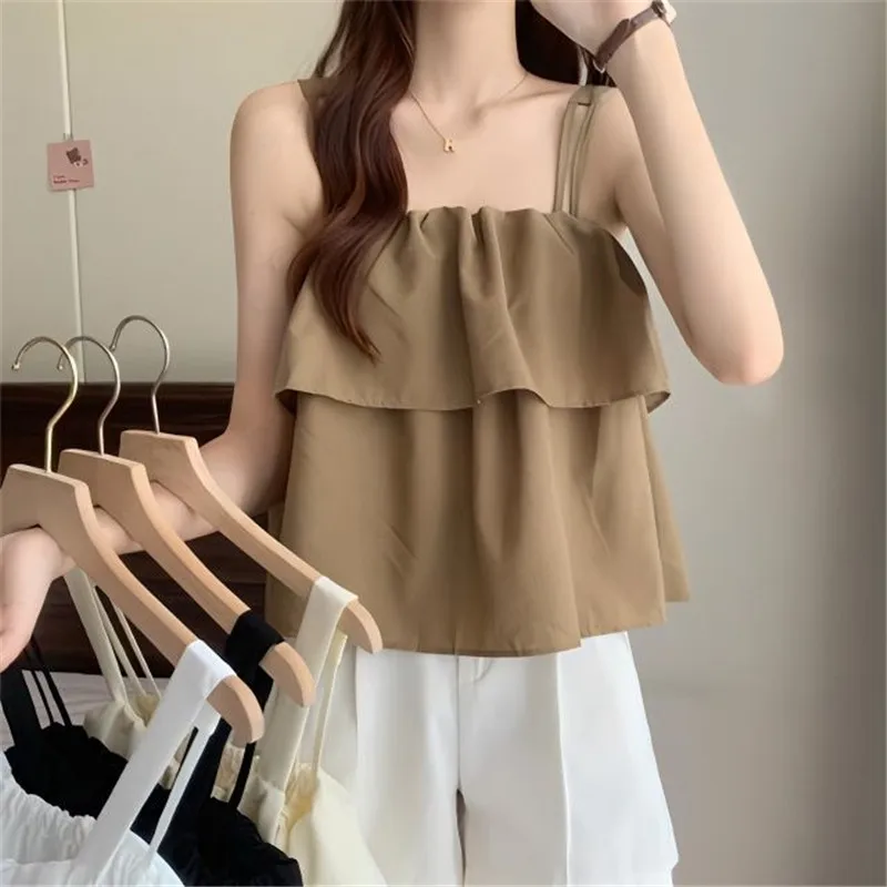 

Летний тонкий топ на бретельках больших размеров (до 300 фунтов), свободный, стройнящий, в корейском стиле, повседневная одежда, трендовый дизайн.