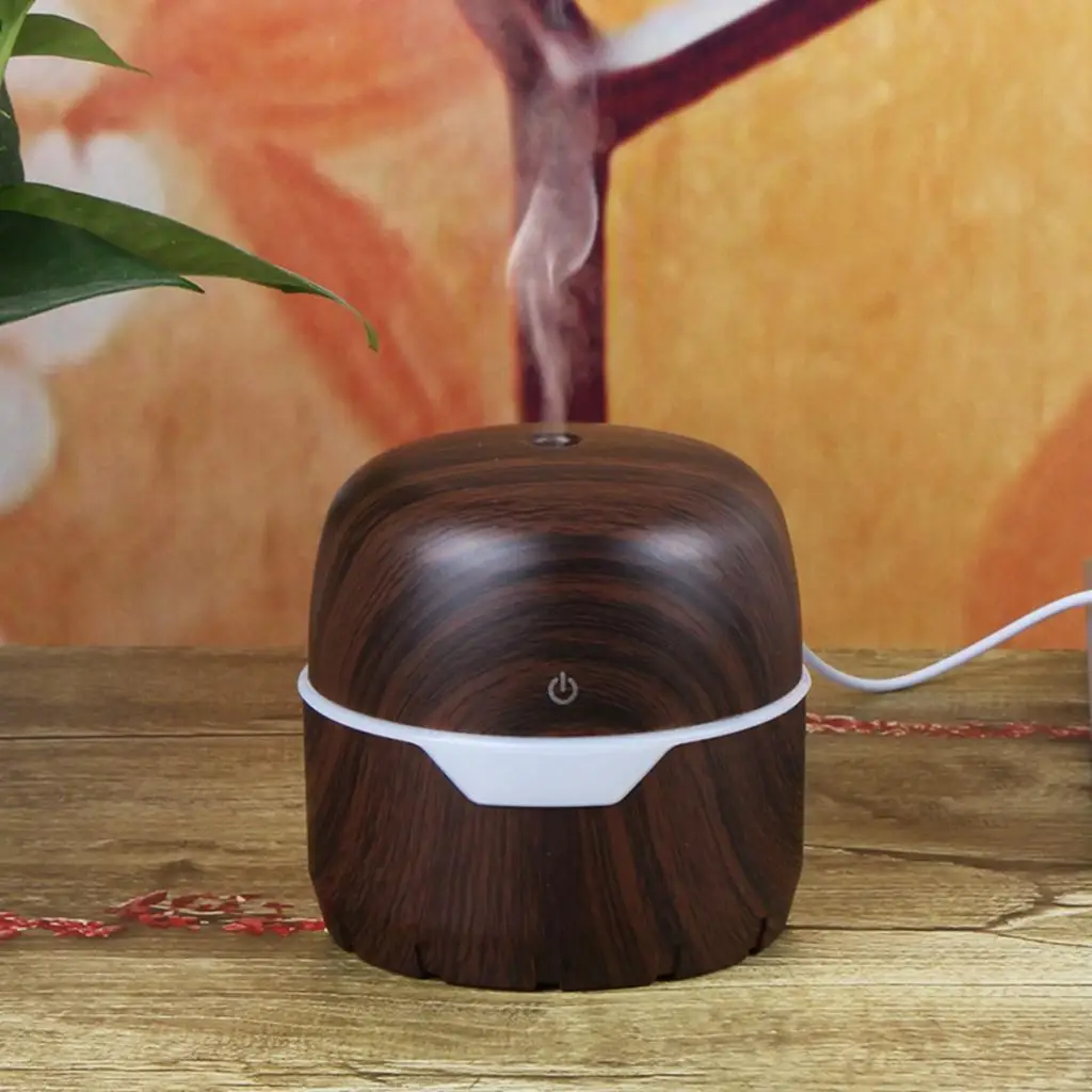 Umidificatore a nebbia d'aria con ricarica USB a grana di legno da 300ml per auto da ufficio a casa