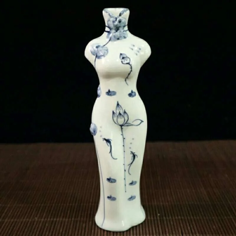 Exquisite Antique Porcelain Blue And White Fish Fun Lotus Vase Decoration