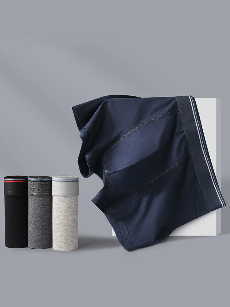 

A set of 4-piece cotton casual, comfortable, breathable and elastic men's briefs for sports