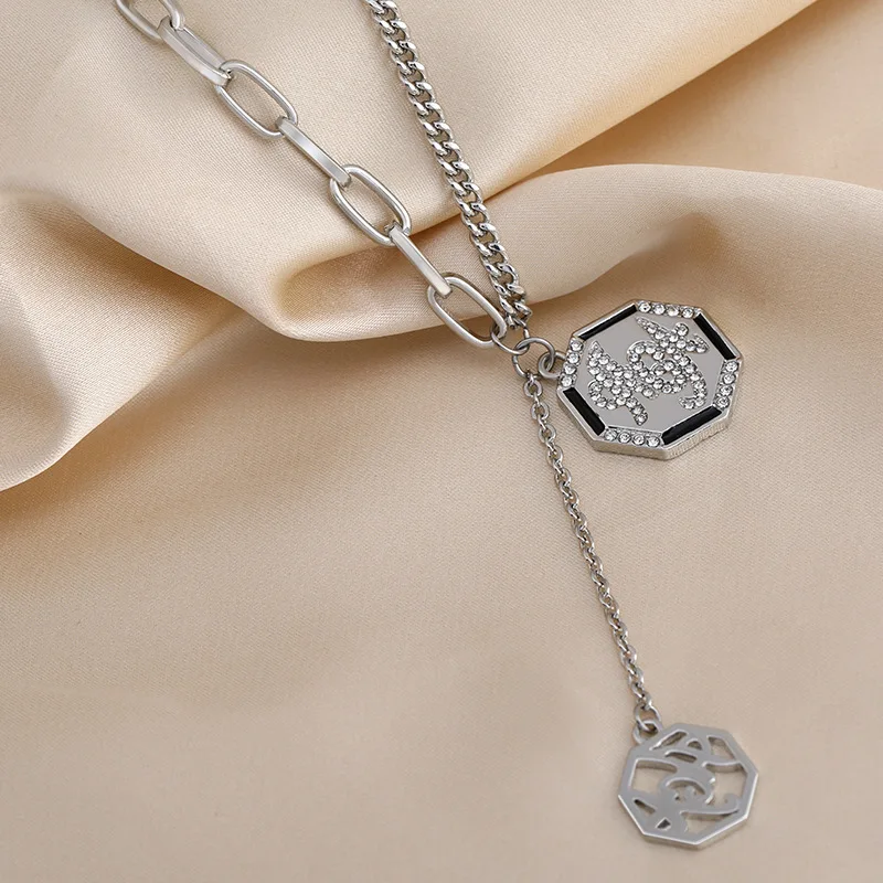 

Women's artistic word necklace, classic and fashionable sweater tassel middle chain, women's collarbone chain