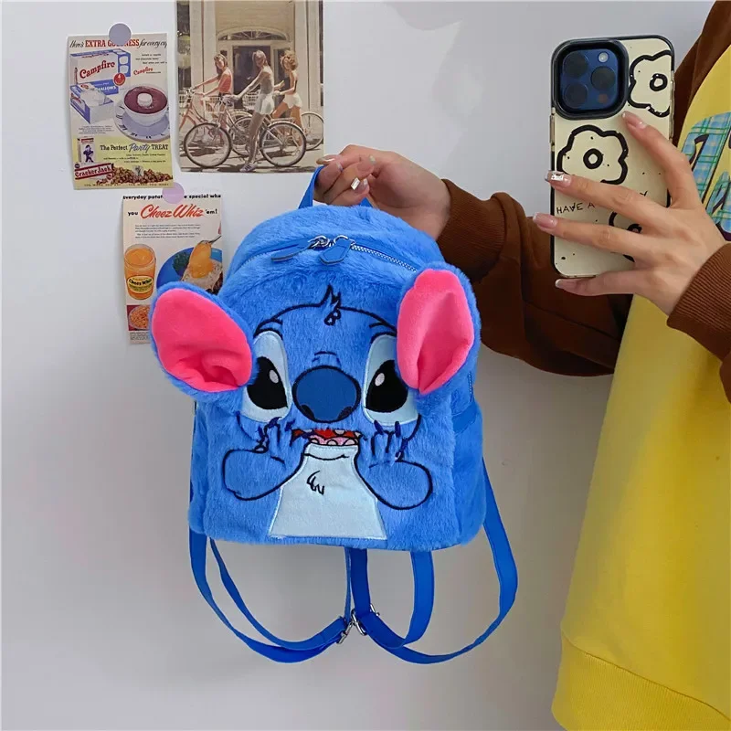 Disney Stitch Student Schoolbag, grande capacidade, leve, desenhos animados, almofada de ombro, impermeável, bonito mochila, novo