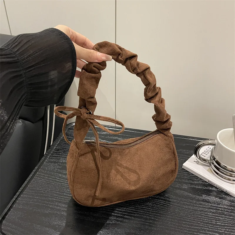 

Нишевый дизайн, плиссированная маленькая сумка, универсальная сумка для подмышек, милая женская сумка, простая повседневная сумка, женская новая сумка, модная сумка