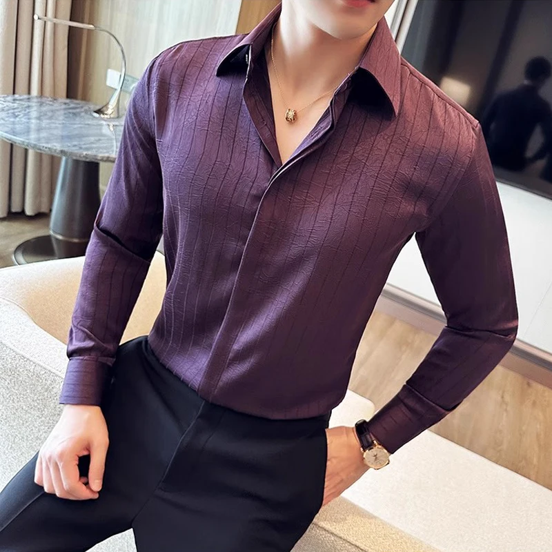 Camisas de vestir de manga larga a rayas para hombre, camisa morada Noble de un solo pecho a la moda, ropa de calle de talla grande, primavera y otoño, 4XL