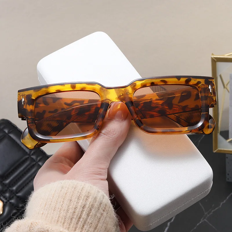 Men Vintage Rectangle Frame Sunglasses Fashion Rerto Sun Glasses Luxury Brand Design UV400 Shades Eyewear Women Goggles image 6
