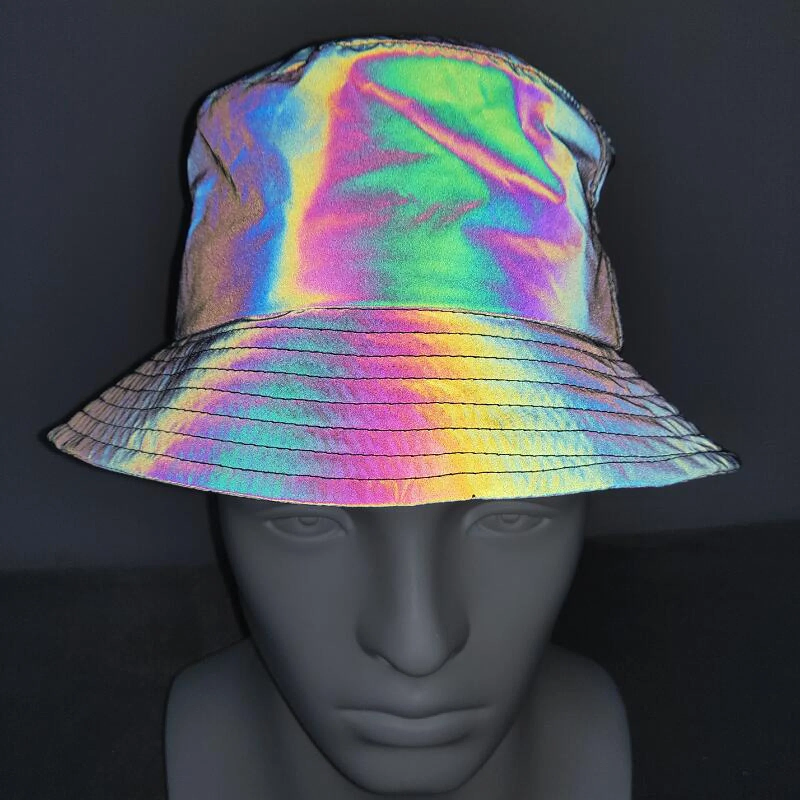 Kleurrijke reflecterende emmerhoed mannen vrouwen nachtclub hiphop lichtgevende pot zonnehoeden unisex regenboog halloween caps rave hoofddeksels