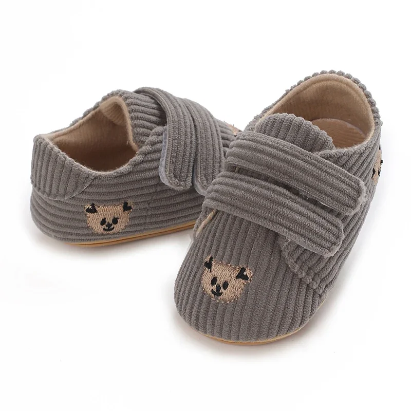 0–18 Monate Baby-Sneaker mit Bären-Stickerei für Jungen und Mädchen, Lauflernschuhe für Kleinkinder, weiche Sohle, Cord, lässige Babyschuhe – Detail 11