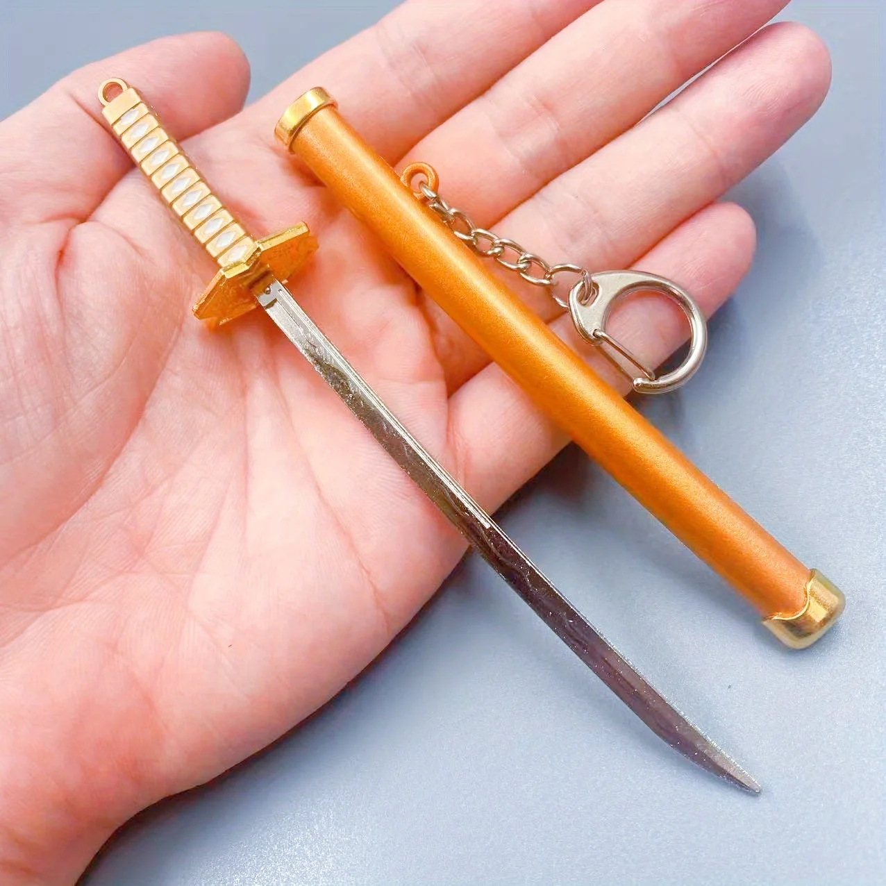 5.9inch 15cm Bleach Katana Fake Sword Aizen Metal Ninja Knife Blade Kurosaki Ichigo Real Size Japanese Katana Samurai Sabre Toy