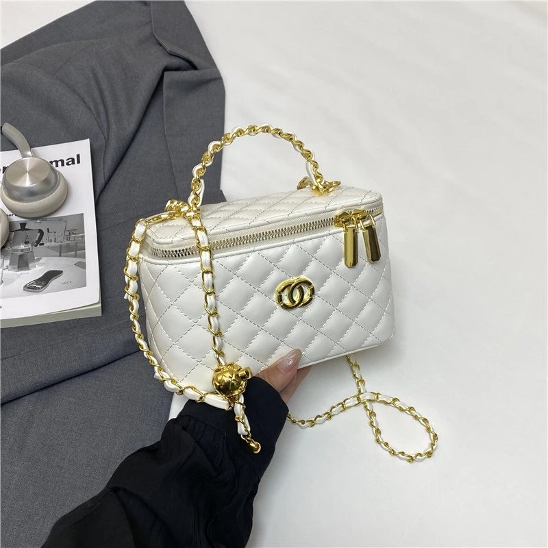 

Модная классическая женская большая сумка - кожаная конструкция, элегантная и вместительная дизайнерская сумка