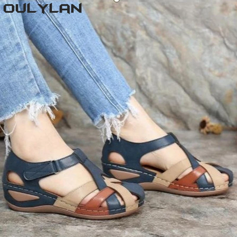 Oulylan Retro Round Toe Sloping Sandals for Women's Open Toe Flat Sandals Non-Slip Comfortable Lightweight Walking Sandals