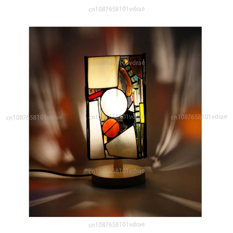 Glass Abstract Geometric Welded Table Lamp: School Lesson Materials & Team-Building DIY Kit，Random Patterns