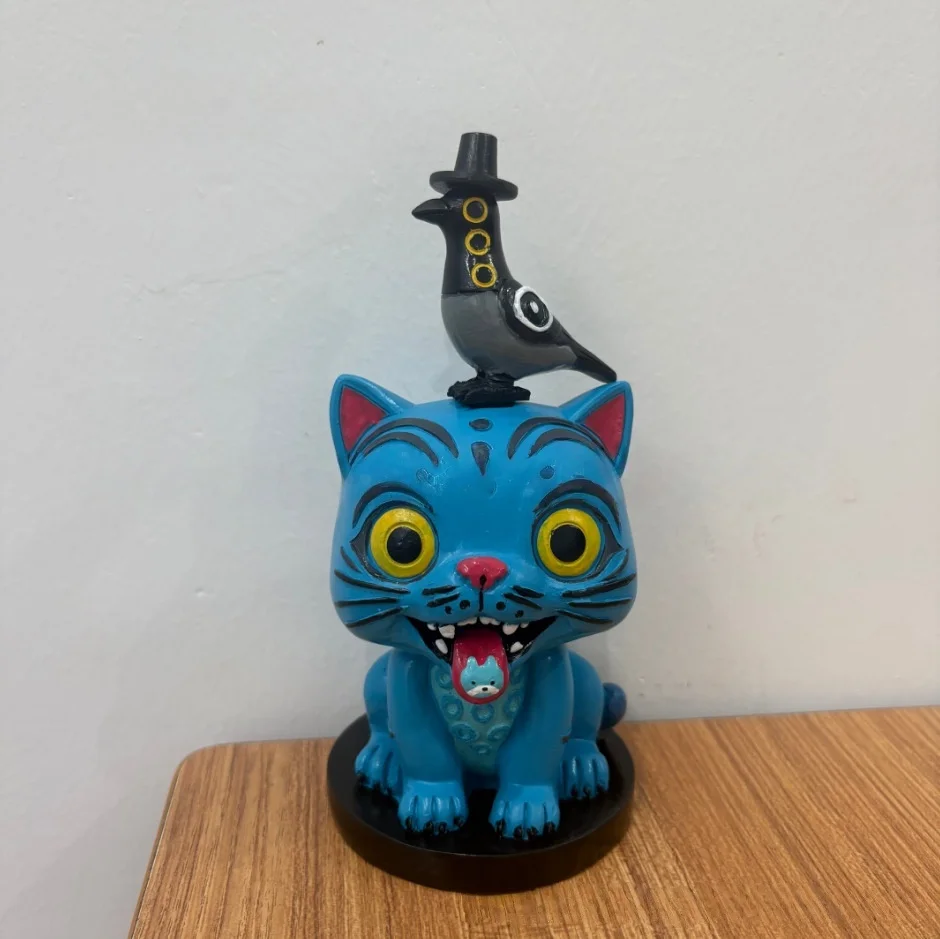 

Tiger Resin Figurines Miniature Bird Creative Sculptures Desk Ornaments for Office Art Decoration Accessories for Living Rooms