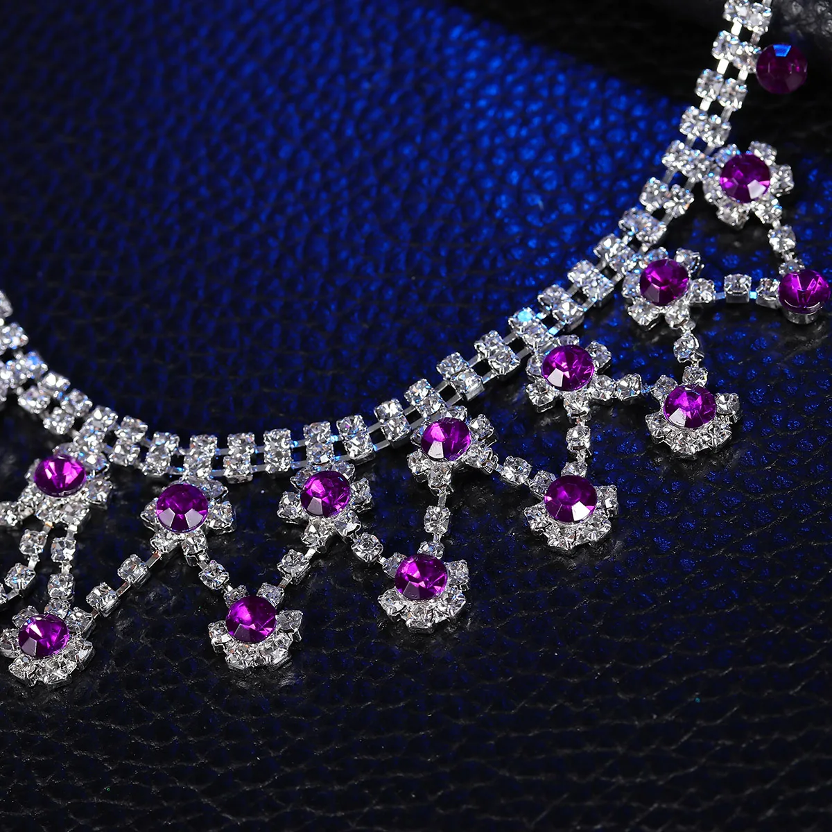 

Plum Blossom Shape Forehead Ornament Bridal Frontlet Wedding Jewelry Chain Headpiece Korean