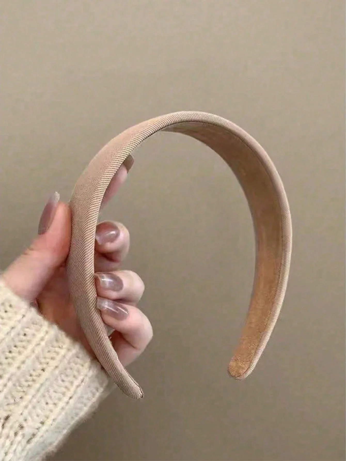 

Vintage Soft Sponge Headband Solid Beige Black Color Elegant Hair Accessory For Women Daily Wear