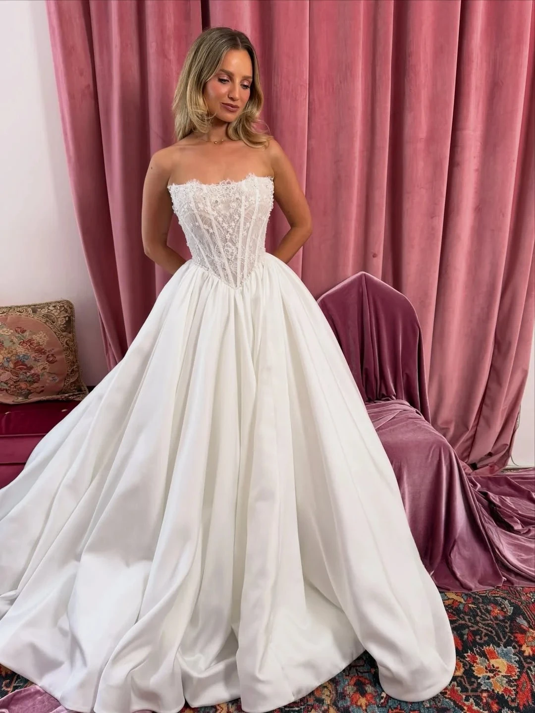 Customized Graceful Classic Strapless Beaded Lace Corset Ball Gown Wedding Dress Fitted Waist Ruffled Floor Skirt Court Train