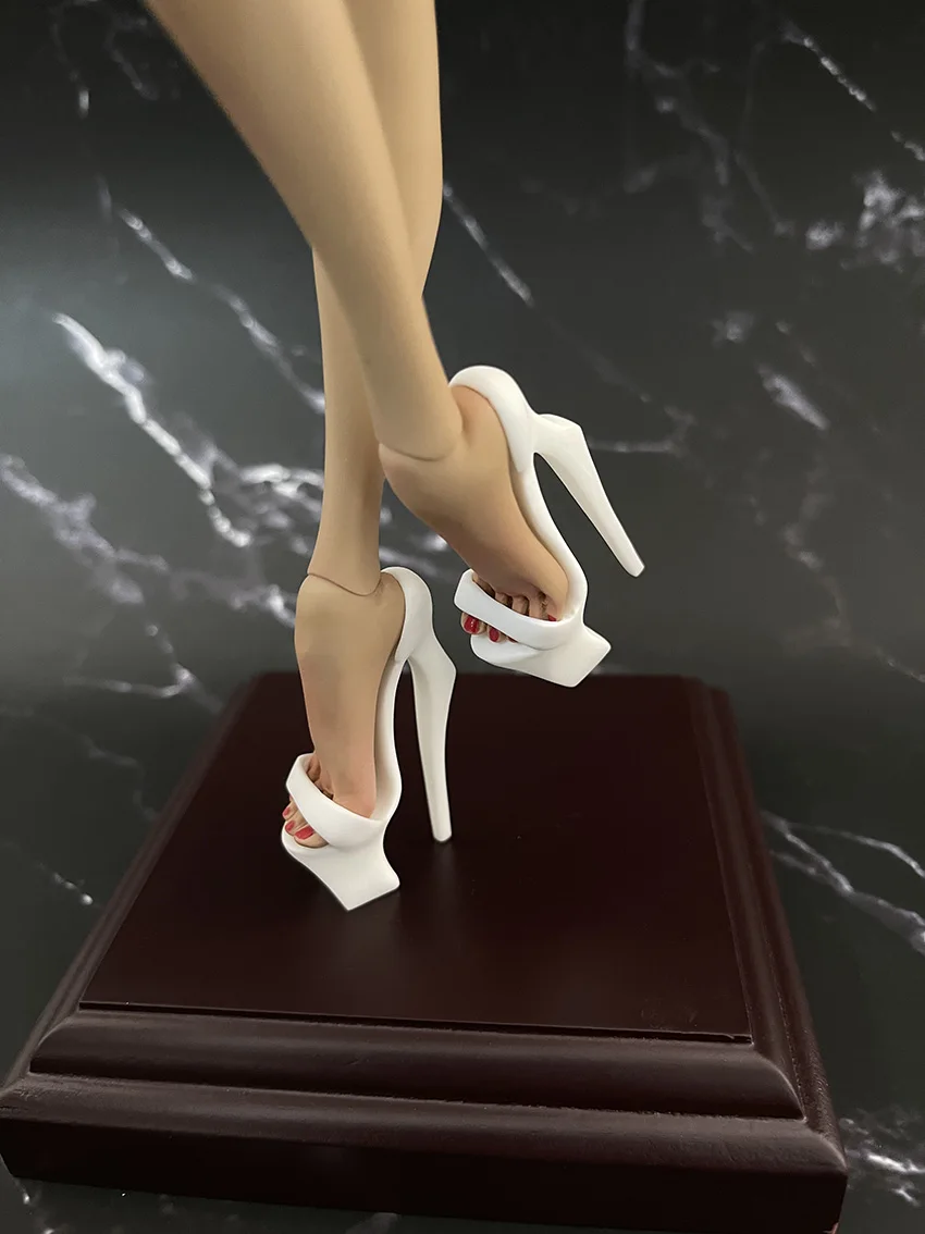 BJD doll 1/4 heeled shoes A birthday present High Quality Articulated puppet Toys gift Dolly Model nude Collection