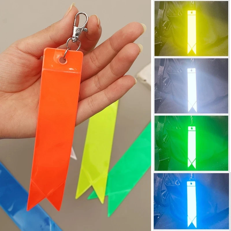 

Reflective Keychains Safety Protection Bag Pendant Car Keyrings Auto Decoration Ornament Night Traffic Safety Marker Accessories