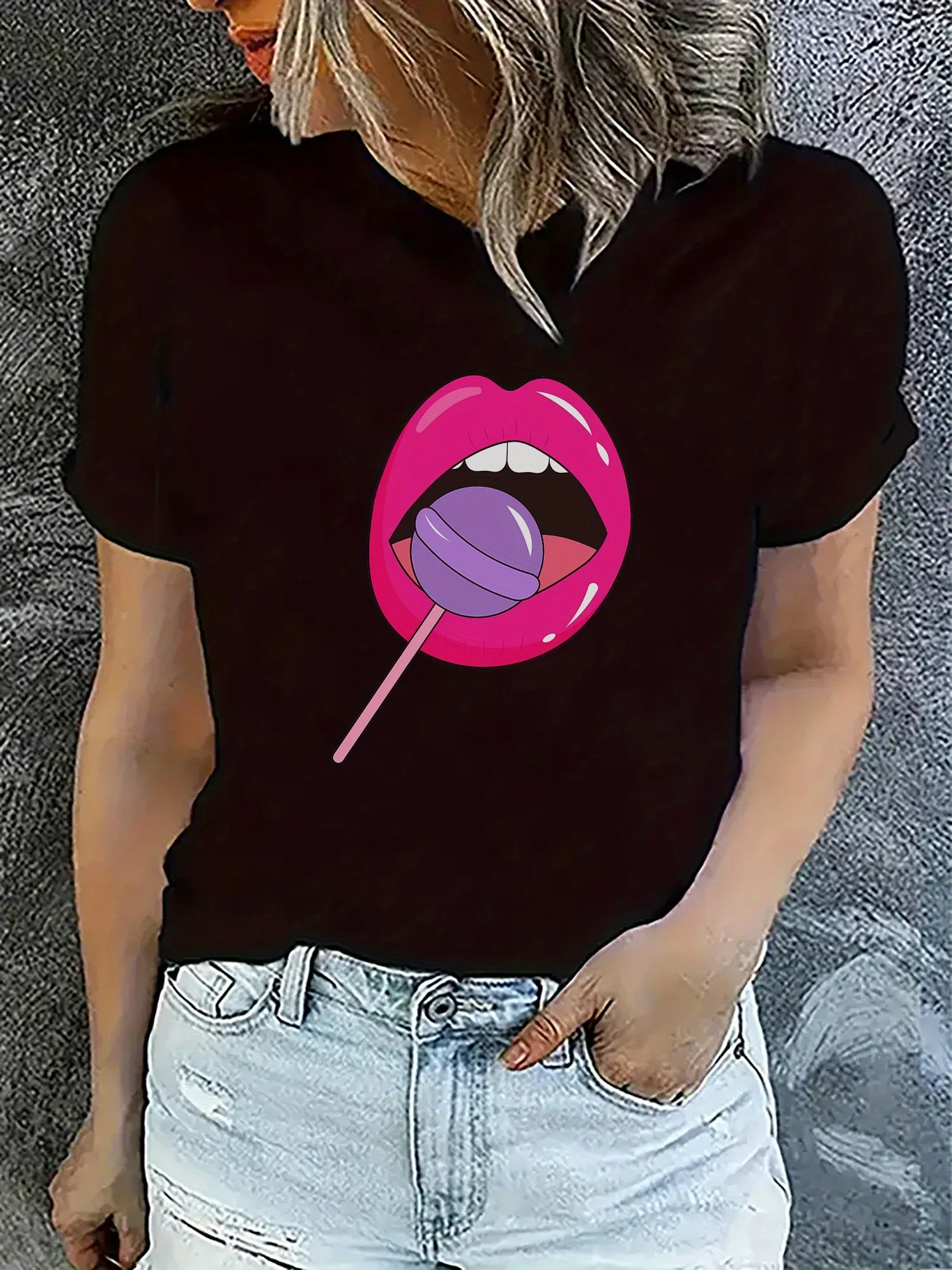 Damska koszulka z grafiką lizaka, czarna, codzienna, z krótkim rękawem, mieszanka materiałów, okrągły dekolt, do noszenia na co dzień, do ćwiczeń i aktywności na świeżym powietrzu.