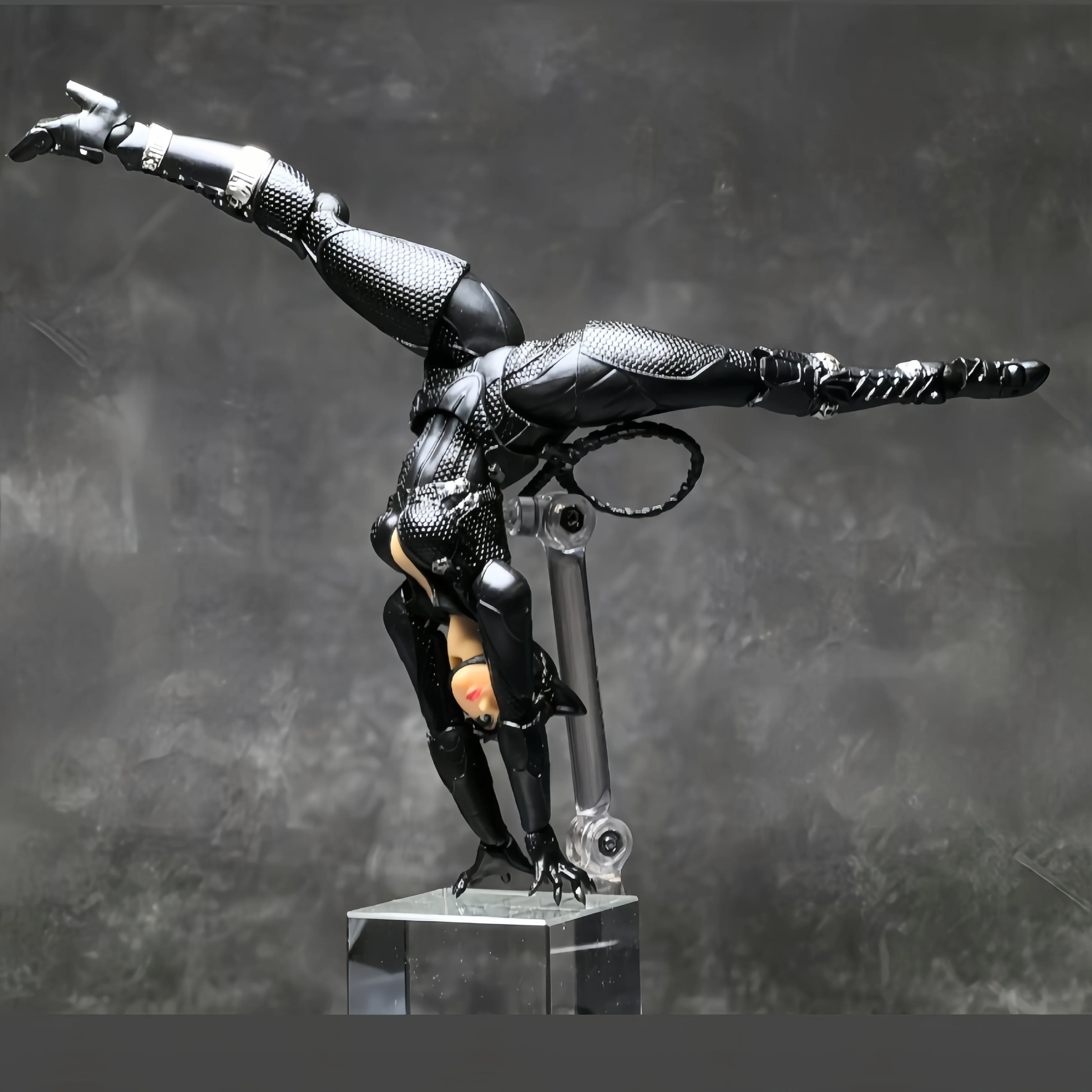 متوفر في المخزون مصنع Arkahm MAX مصنع Kaiyodo Revoltech Yamaguchi Catwoman تمثال Ko نموذج عمل الشكل هدايا مخصصة اللعب #4