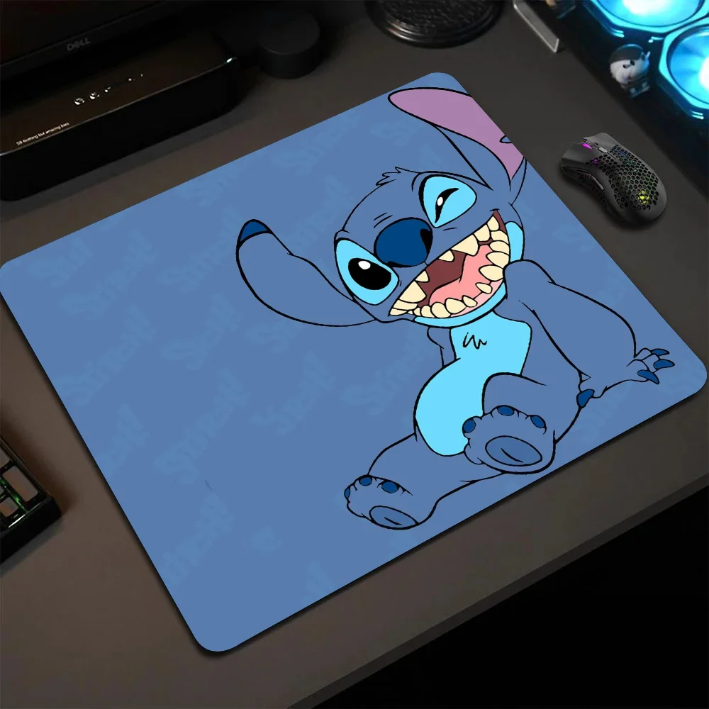 

Cartoon S-Stitch Mousepad Small LockEdge Mouse Pad For Gamers Computer Desk Pad Anti-slip Rubber