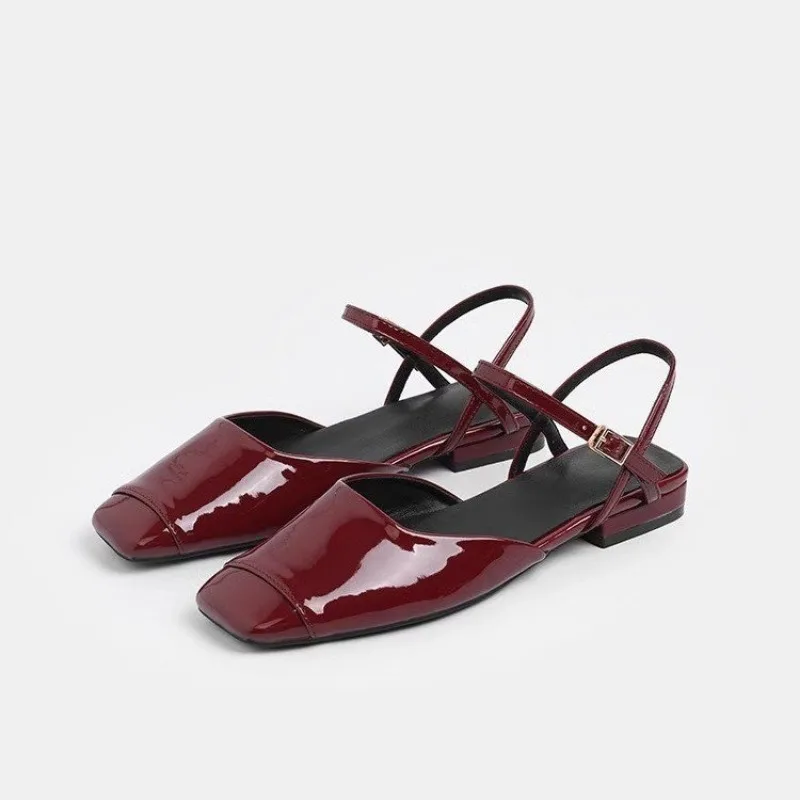 

Маленькие французские сандалии, женские модные сандалии Baotou, новинка лета 2024, туфли на квадратной плоской подошве