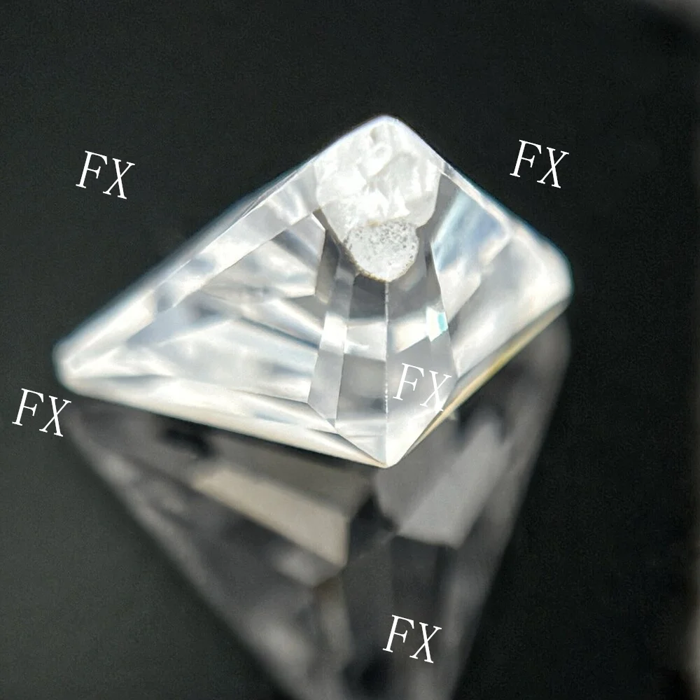 Wholesale Price White 5X5~12x12mm Single Hole Triangle cut  Loose CZ Cubic Zirconia Gemstone For Jewelry  DIY