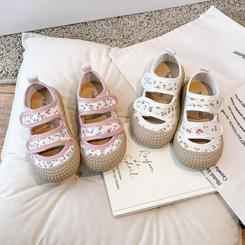 Scarpe di tela per ragazze primavera autunno scarpe basse floreali dolci suola morbida poco profonda scarpe Casual per bambini scarpe da principessa per bambini antiscivolo