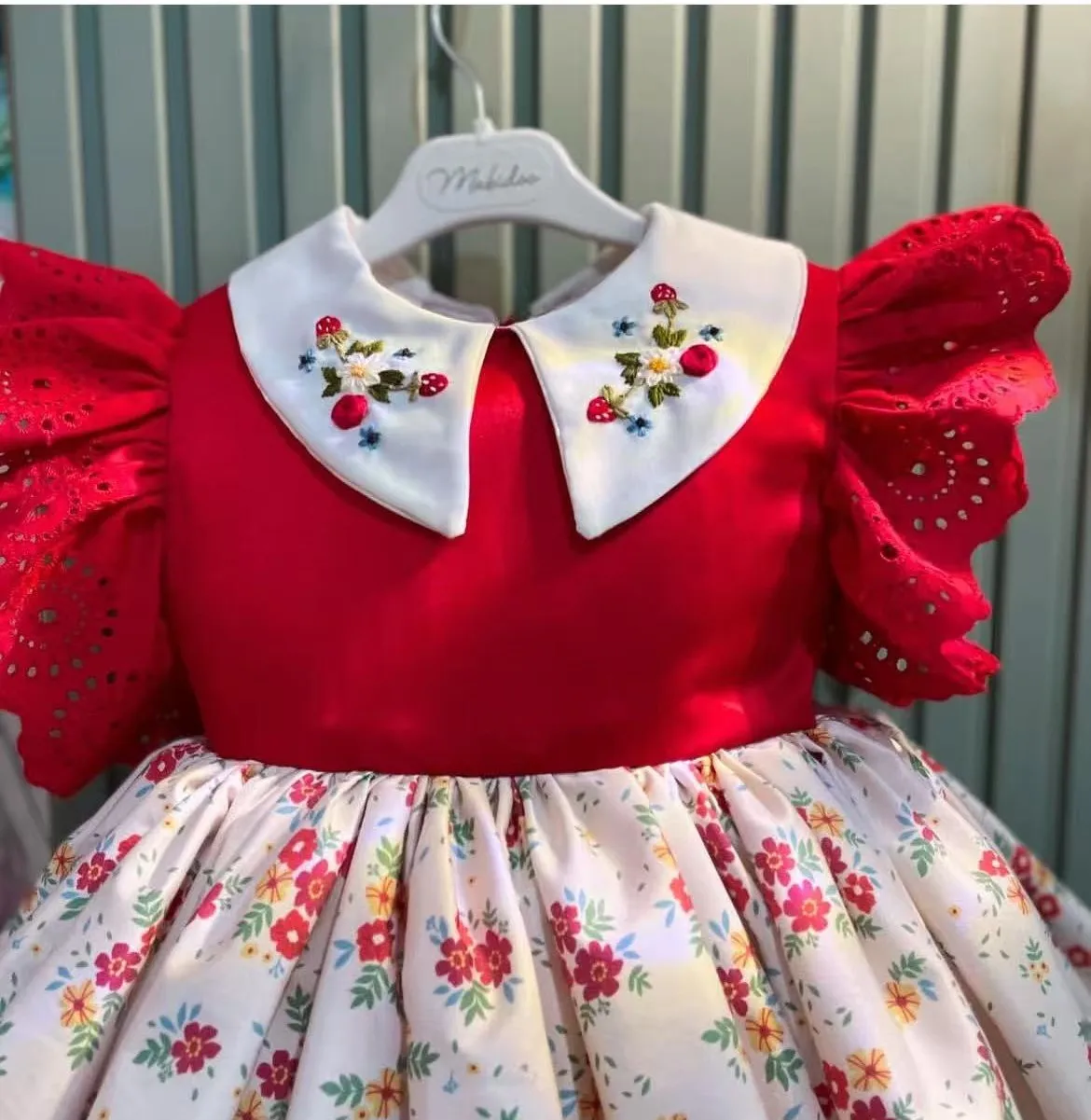 0-12Y Baby Girl Handmade Flower Embroidery Red Floral Vintage Princess Dress for Christmas Holiday Photography  B125