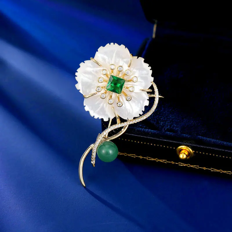 Chinese Style Retro Elegant Natural Mother Of Pearl Flower Brooch Lucky Auspicious Luxury Accessory For Qipao Dress Coat Banquet