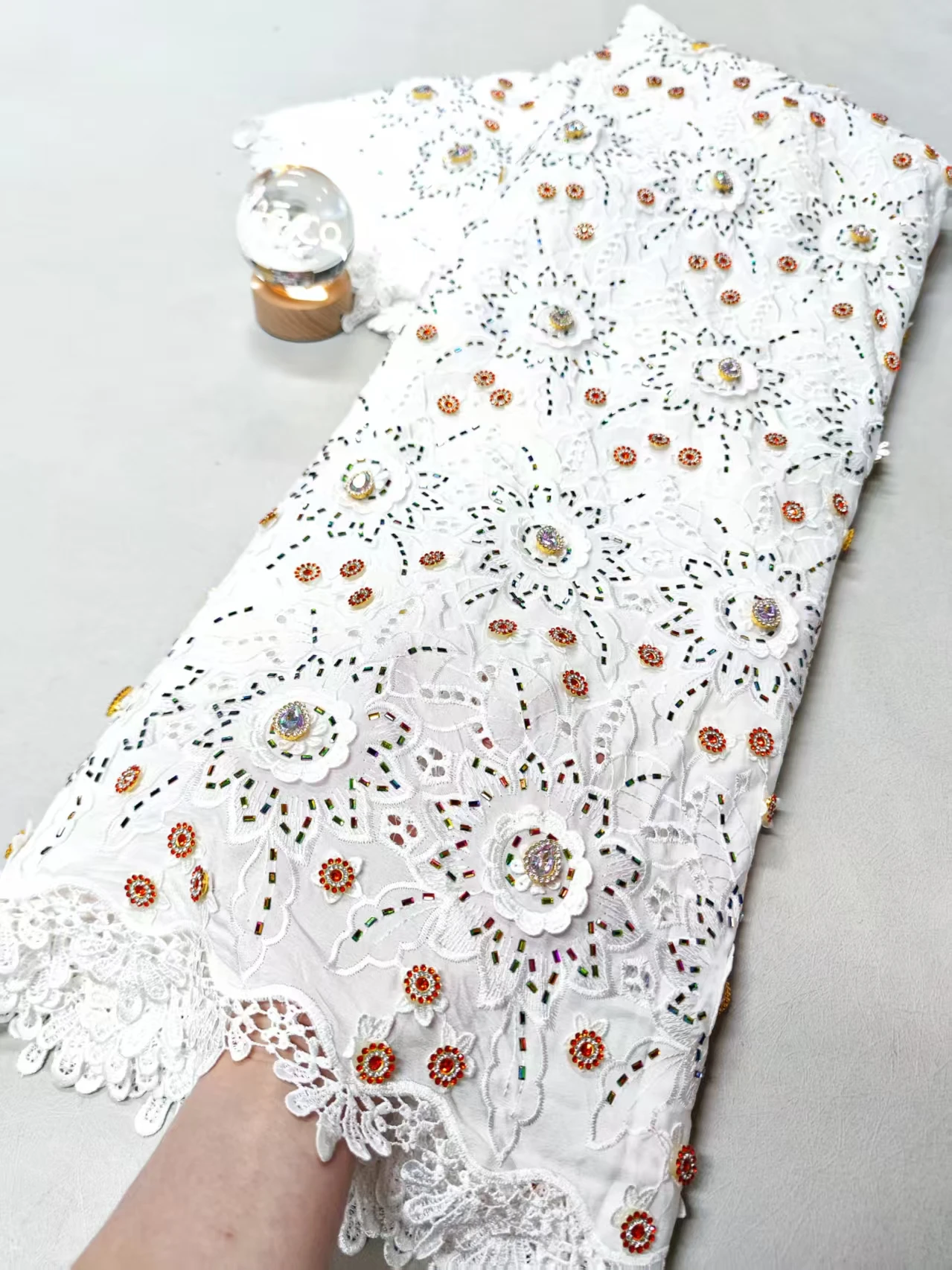 

2025 High-Quality Africa Nigerian Sequins Cotton Embroidery Lace Fabric Tulle for Wedding Party Dress Chiffon XL087 5 Yards