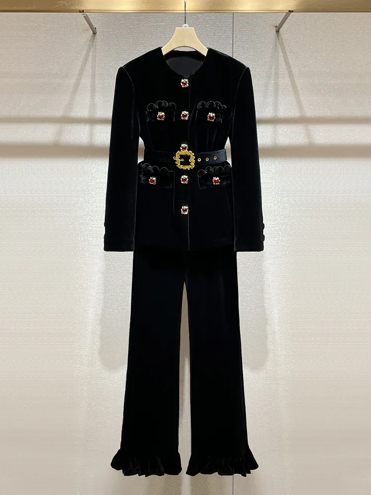 Court style waist jacket slightly pull pants black velvet two-piece set