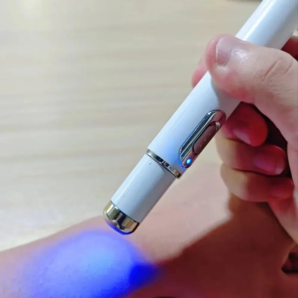 Portable Skin Care Pen for Face Discomfort Relief Nourishing Softening Gentle Daily Use Travel-Friendly Comfort Skin Care Pen