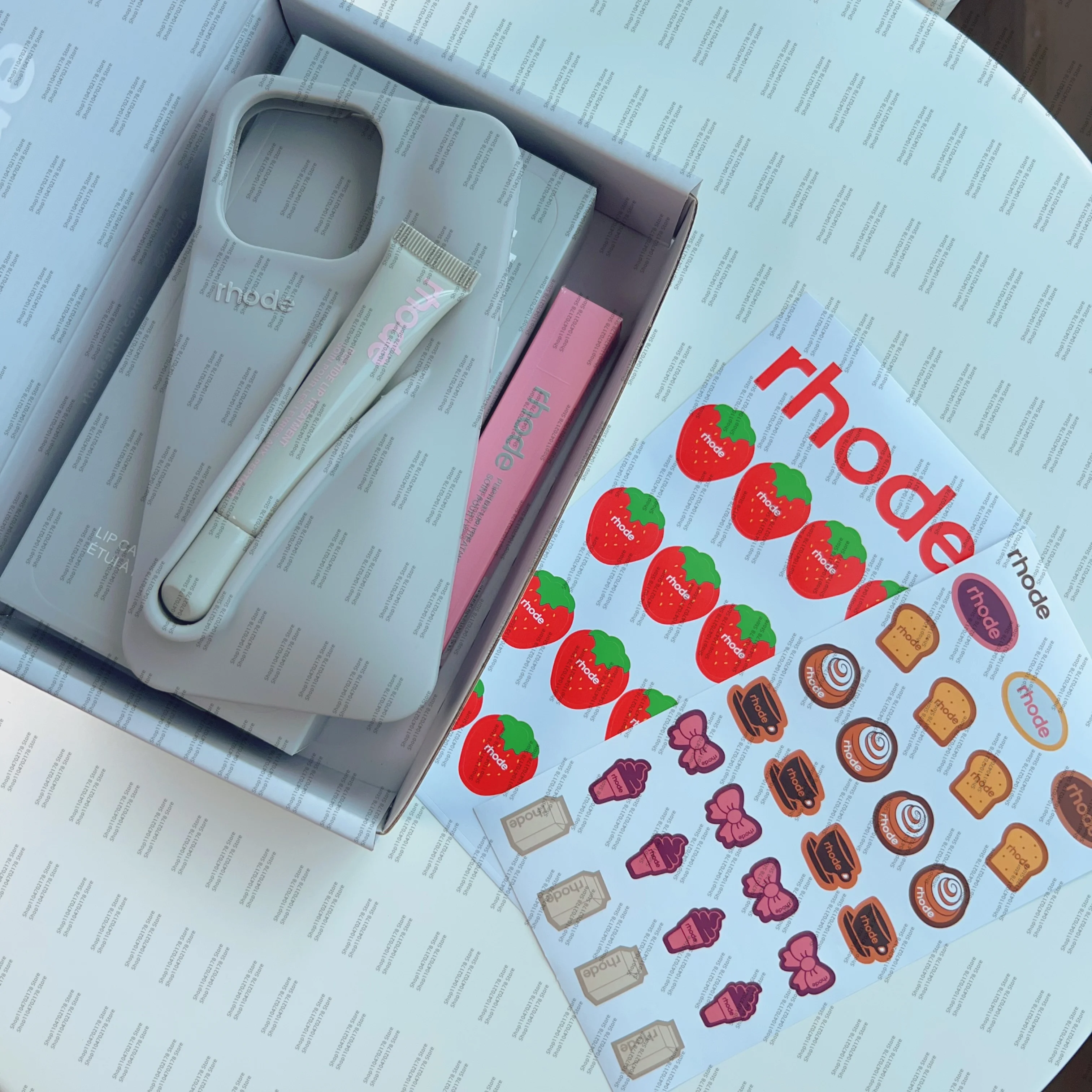 Luxus Rhode DIY Lippenstift weiche Silikonhülle iPhone 16 15 13 11 14 12 Pro Max Plus tragbare Lipgloss-Ständer-Telefonhülle Four Pie