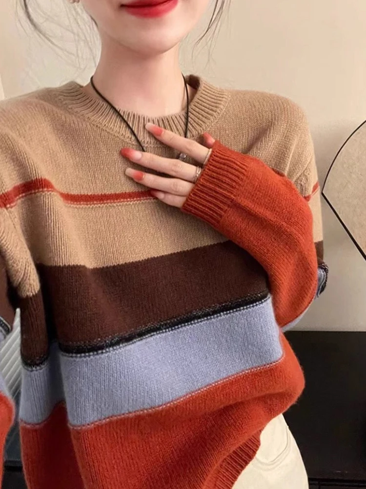 

Knitted Woolen Stripe Color Blo Base irt Autumn Winter New Sle Faionable Slimming Overhead Sweater Korean Sle round...