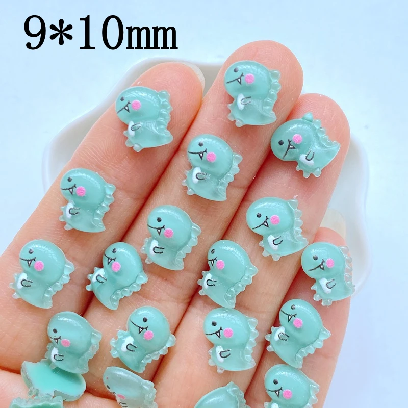 50 pz 3D resina chiodo simpatico cartone animato verde Mini dinosauro parti del chiodo accessori Kawaii fai da te Nail Art decorazione