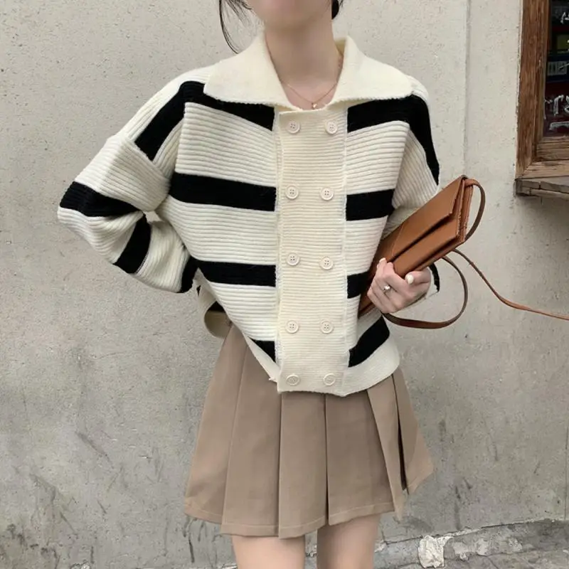 

Japanese contrasting striped cardigan sweater women spring and autumn loose soft glutinous long sleeve knit sweater cardigan