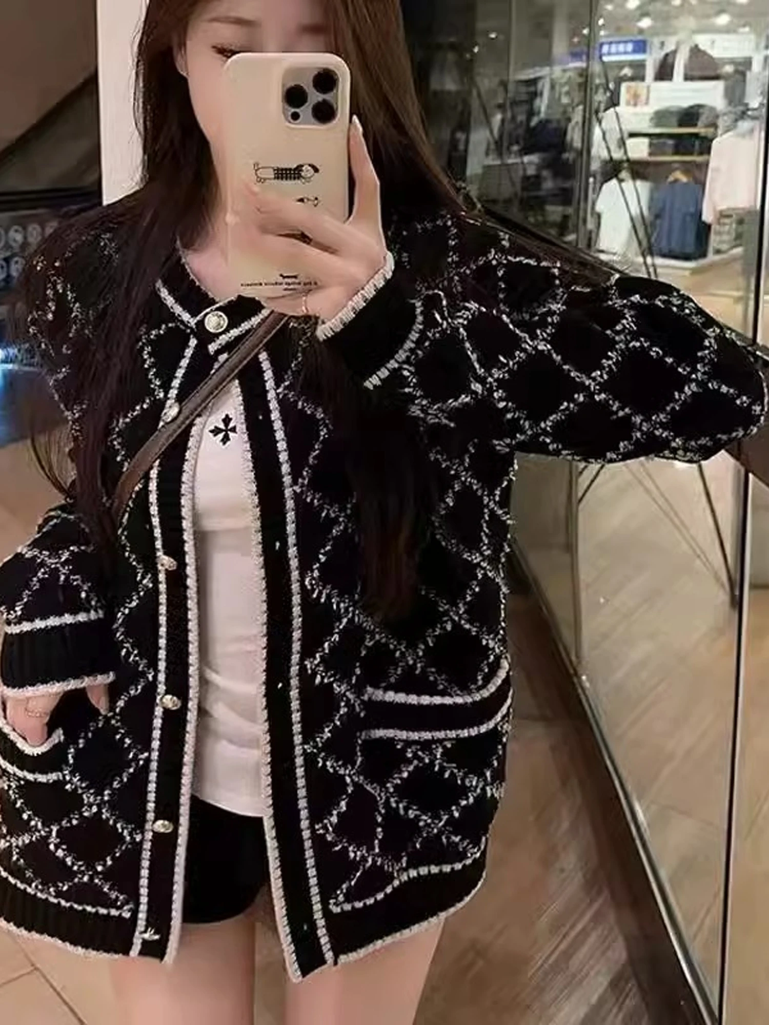  Knitted Sweater Coat for Women with Golden Buckle Diamond Pattern Color Block Autumn Winter New Arrival French Styl...